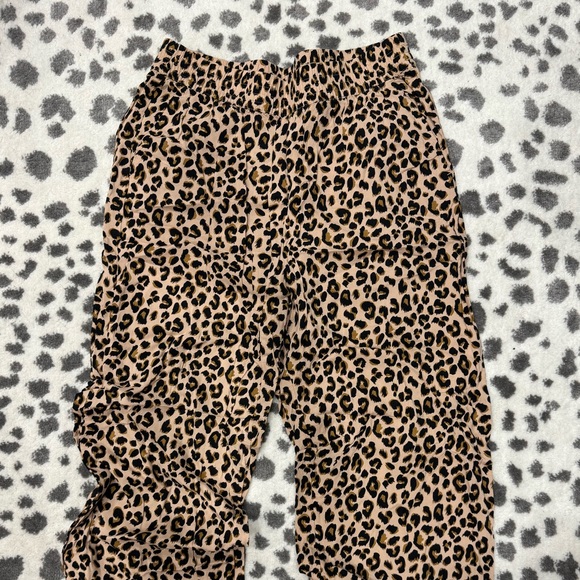 Women’s H&M leopard lightweight casual pants - Size 10 - Picture 2 of 5